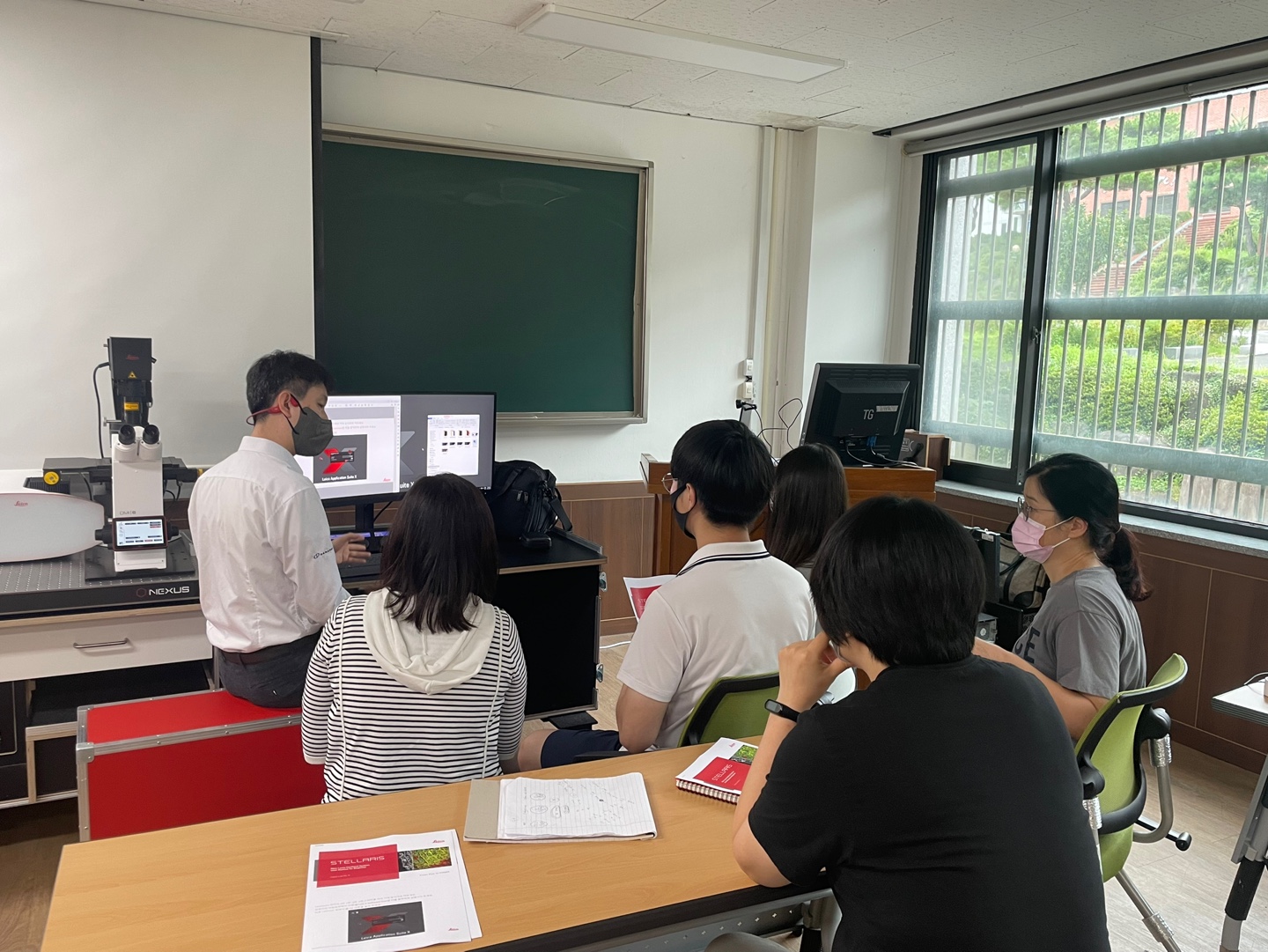 Training on how to use confocal (equipment training) 썸네일